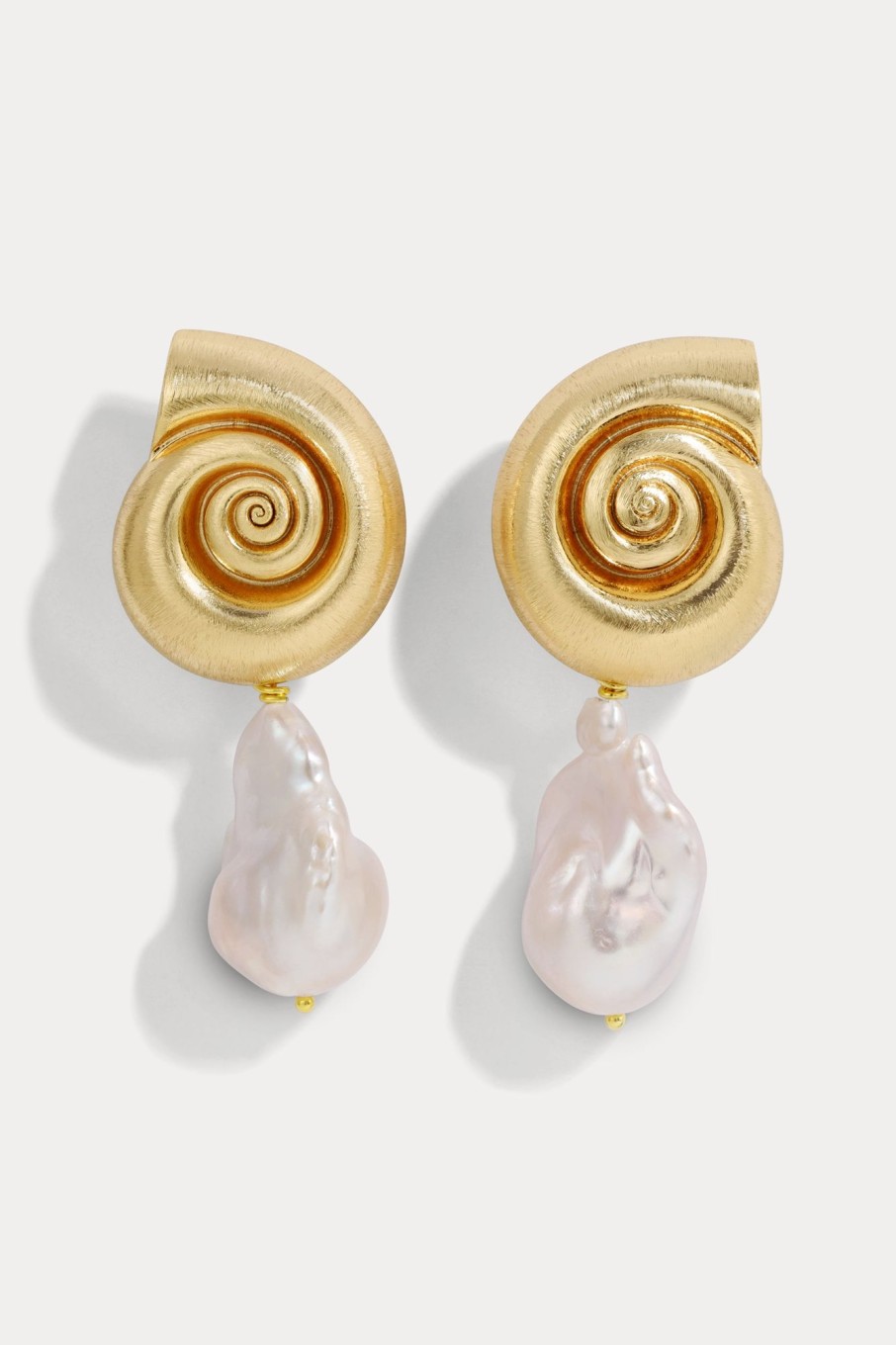 Earrings Lili Claspe | La Mer Baroque Shell Earring